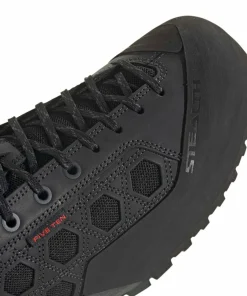Adidas Men’s Guide Tennie Core Black/Carbon/Core Black