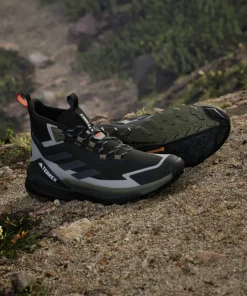 Adidas Men's Terrex Free Hiker 2 Gore-Tex Core Black/Carbon/Olistr