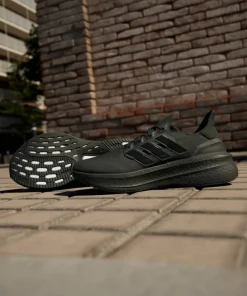 Adidas Men's Ultraboost 5 Core Black/Core Black/Core Black