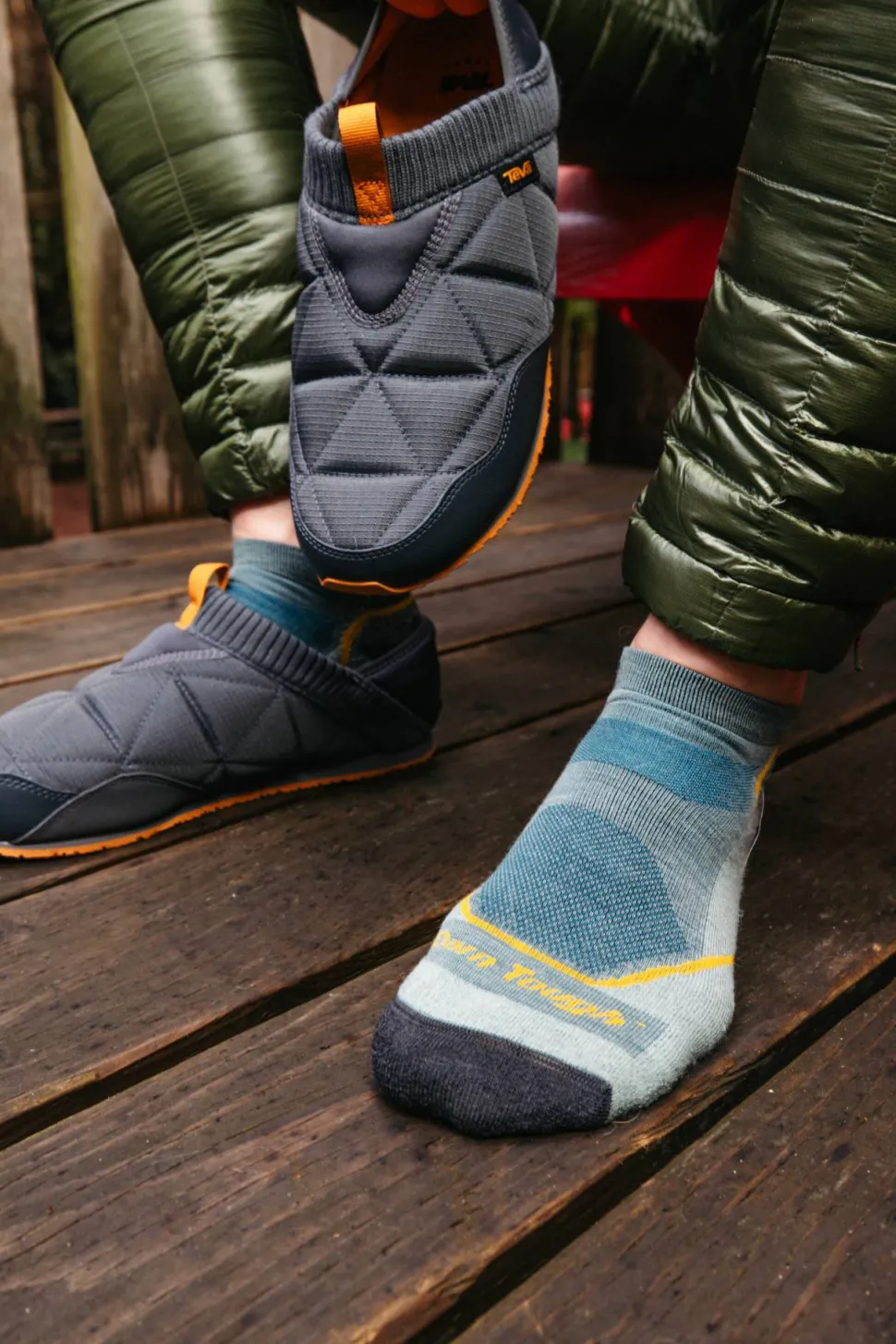 Darn Tough Men's Light Hiker No Show Lightweight with Cushion Seafoam