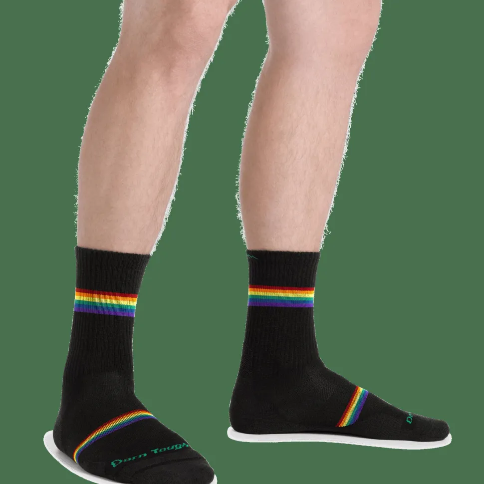 Darn Tough Men's Prism Micro Crew Lightweight Running Sock with Cushion Black