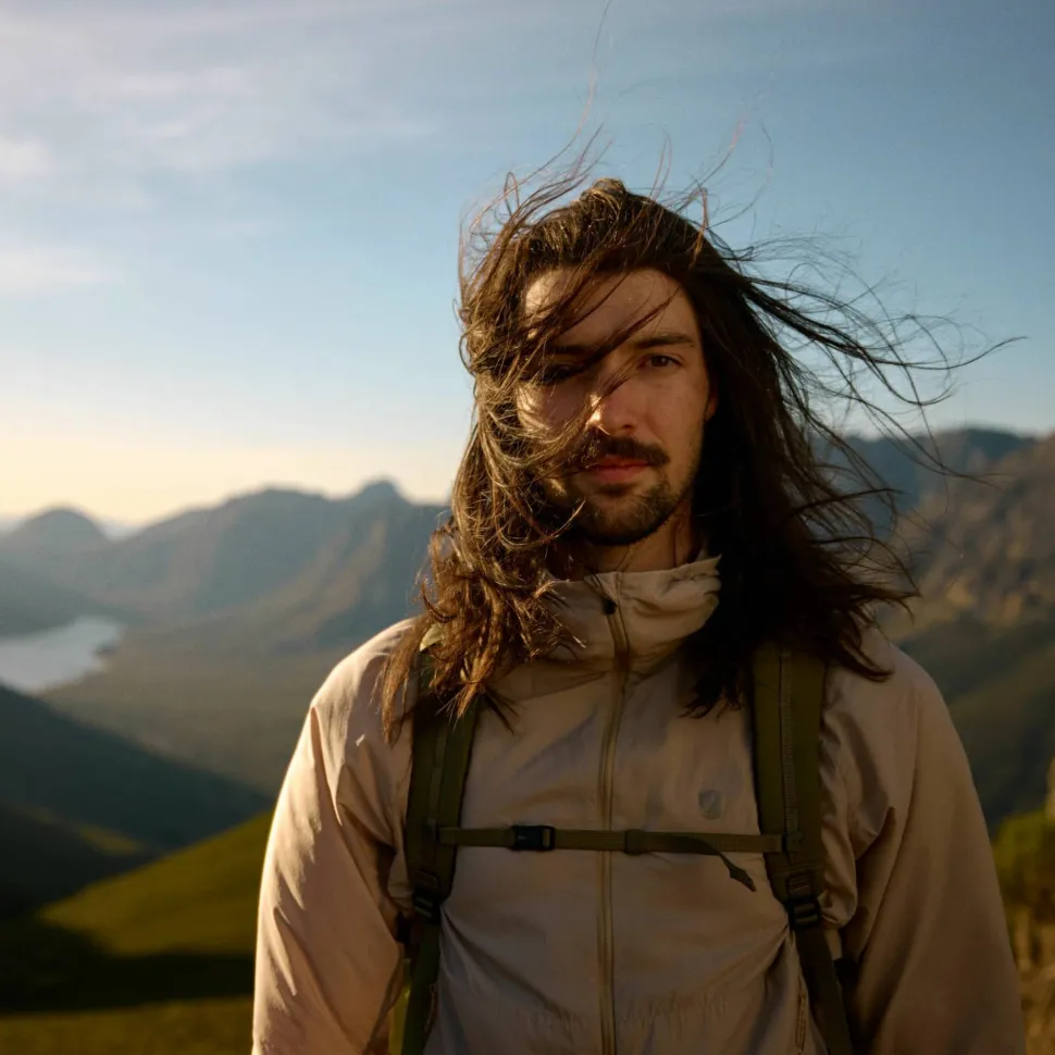 Fjällräven Men's Keb Lätt Wind Jacket Fossil
