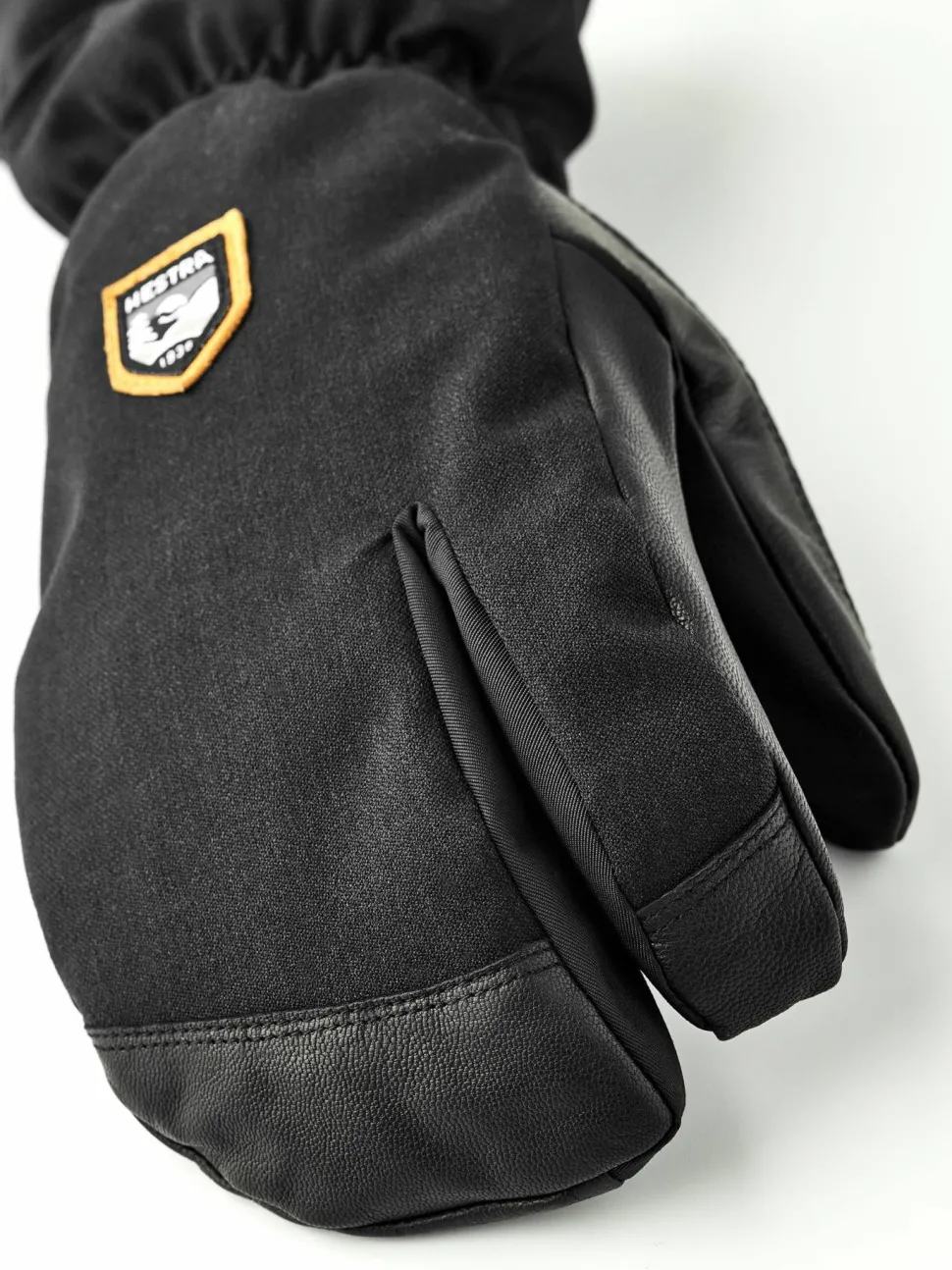 Hestra CZone Mountain - 3 Finger Black