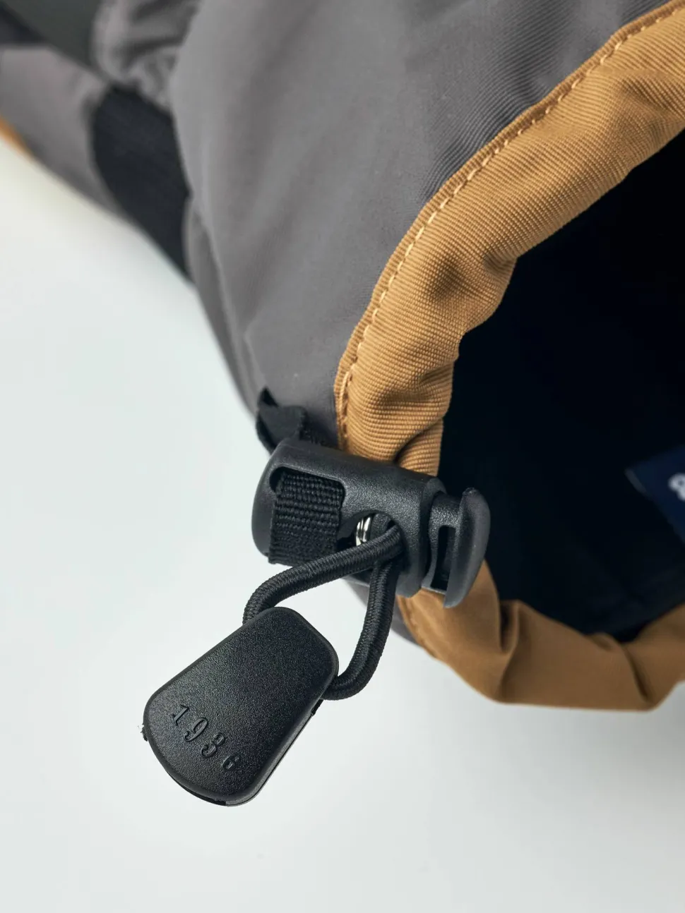 Hestra Gauntlet Sr. Mitt Dark Sand/graphite