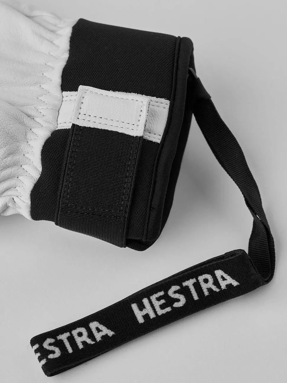 Hestra Omni - Mitt White