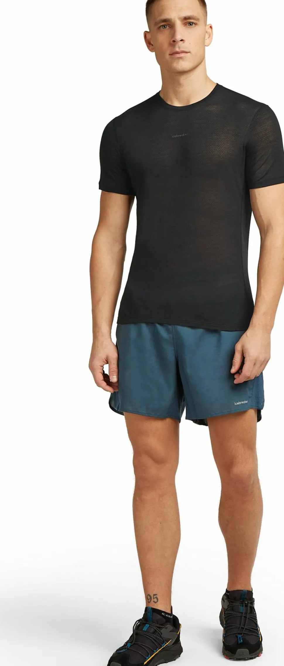 Icebreaker Men's Merino 75 Cool-Lite Featherlight Shortsleeve Crewe Black