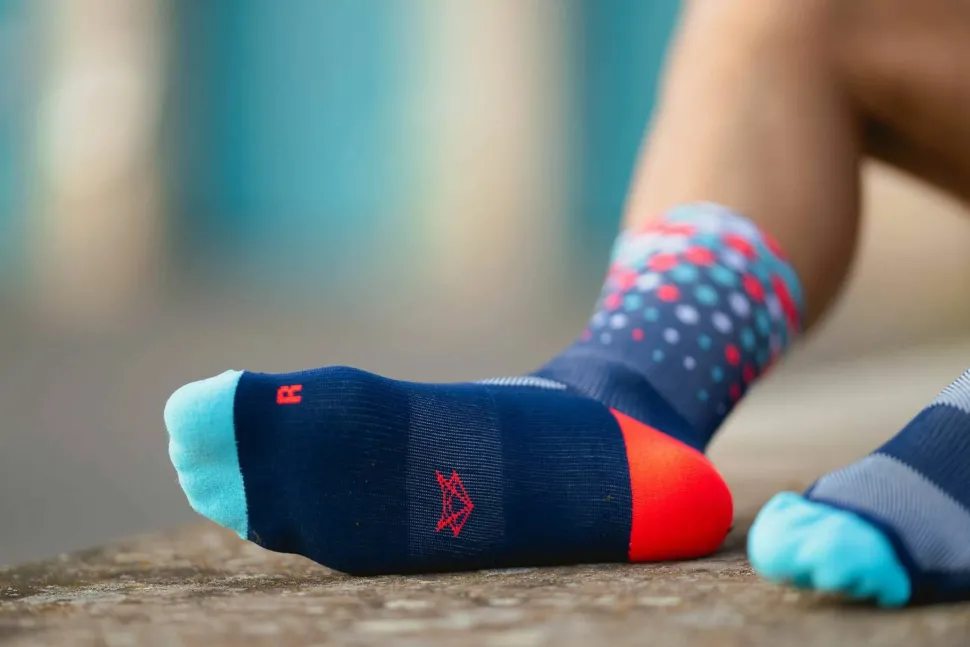 Incylence Running Crystals High Navy Cyan Inferno