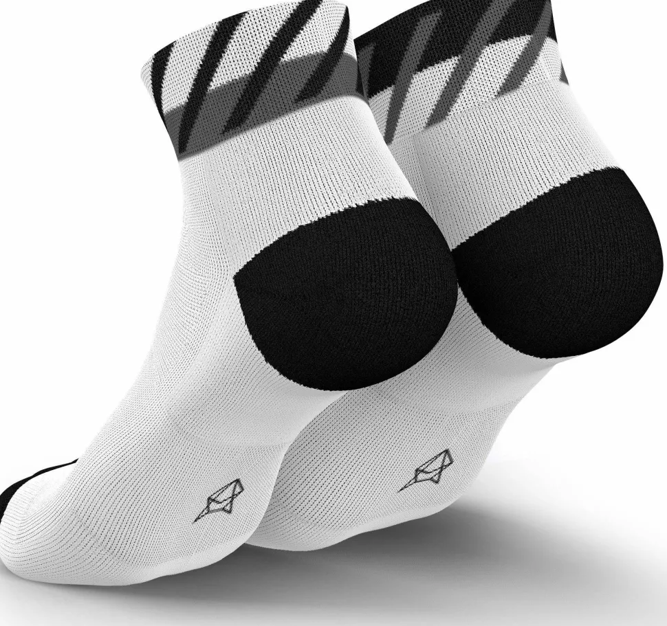 Incylence Running Disrupts Short White