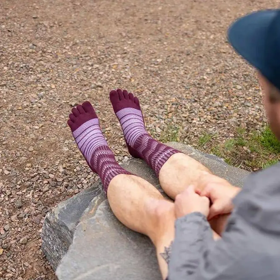 Injinji Outdoor Midweight Crew Wool Garnet