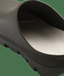 Kamik Nova Dark Olive