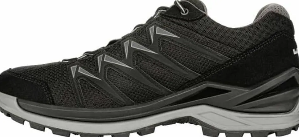 LOWA Men's Innox Pro GORE-TEX Low Black