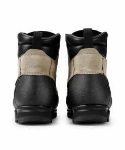 Lundhags Tjakke II Trekking Boot Mid Driftwood