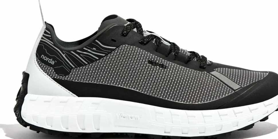 Norda Men's 001 Black