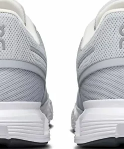 On Men's Cloud 6 Glacier/White