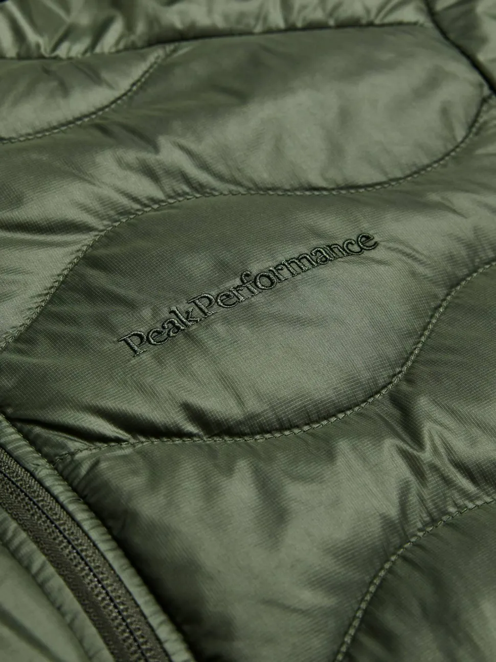 Peak Performance Men's Helium Down Hood Jacket Pine Needle
