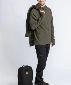 Pinewood Men's Everyday Travel Full Zip Sweater