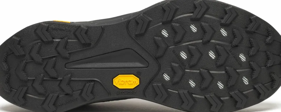 Saucony Men's Peregrine 16 Carbon/black