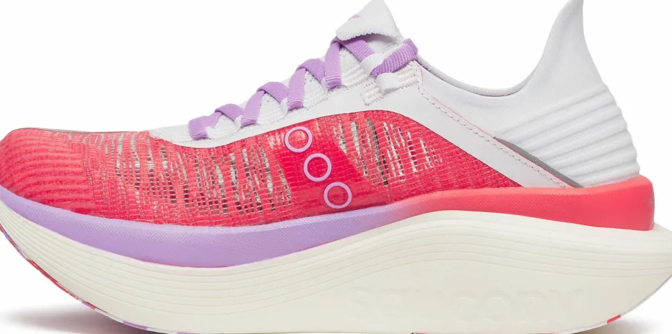 Saucony Unisex Endorphin Elite 2 Coral/white