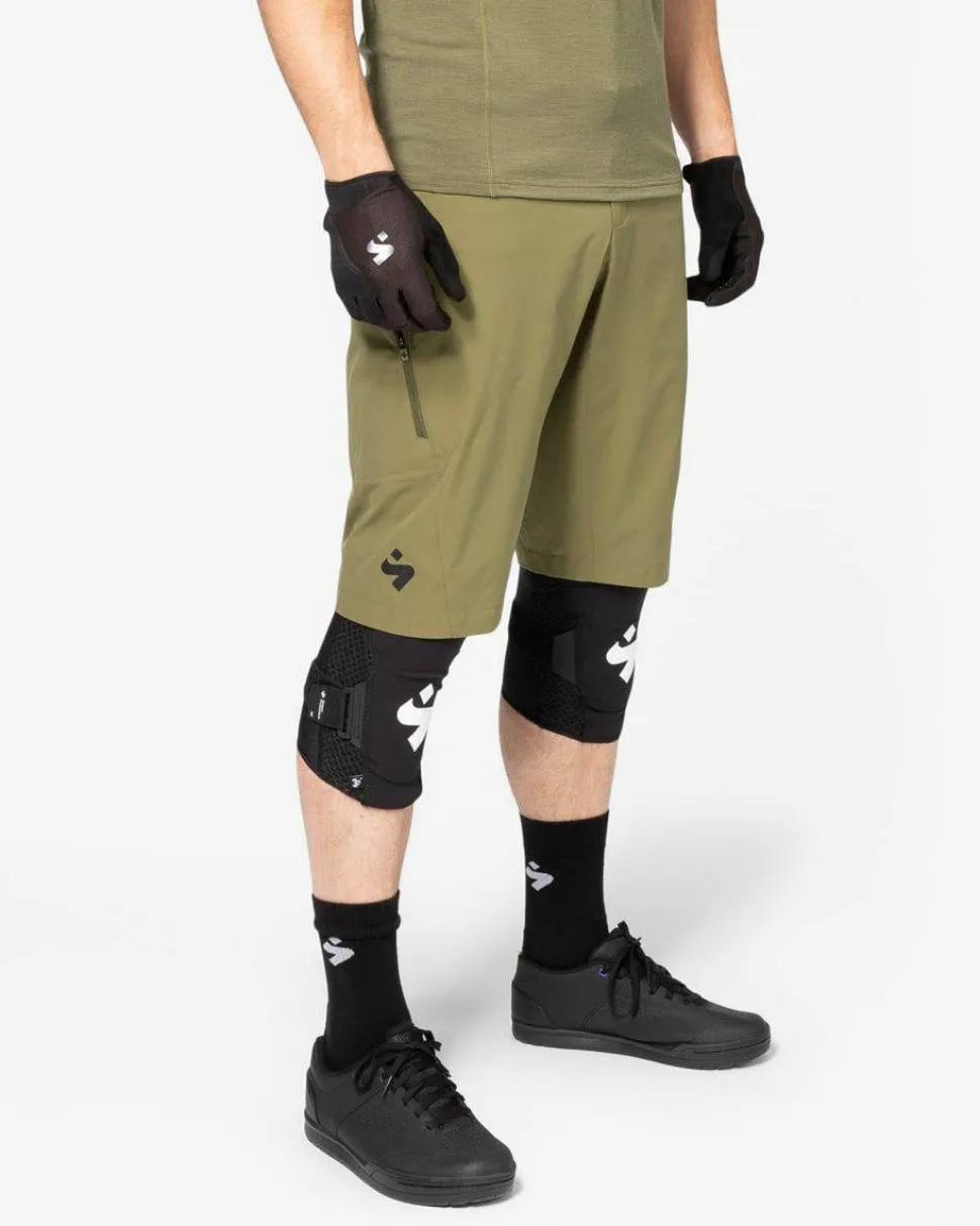 Sweet Protection Men's Hunter Slashed Shorts Woodland