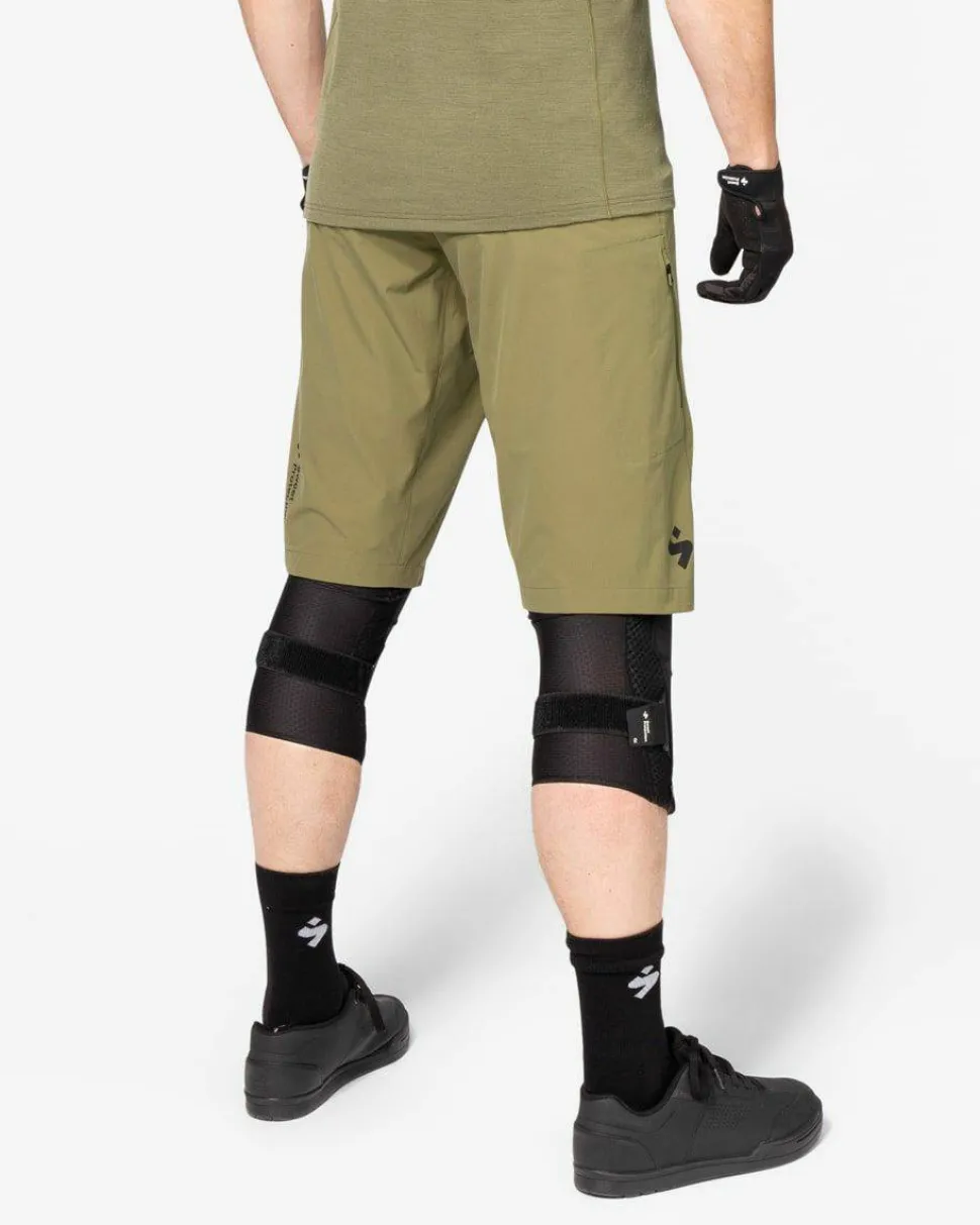Sweet Protection Men's Hunter Slashed Shorts Woodland