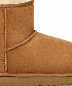UGG Men's Classic Mini Chestnut