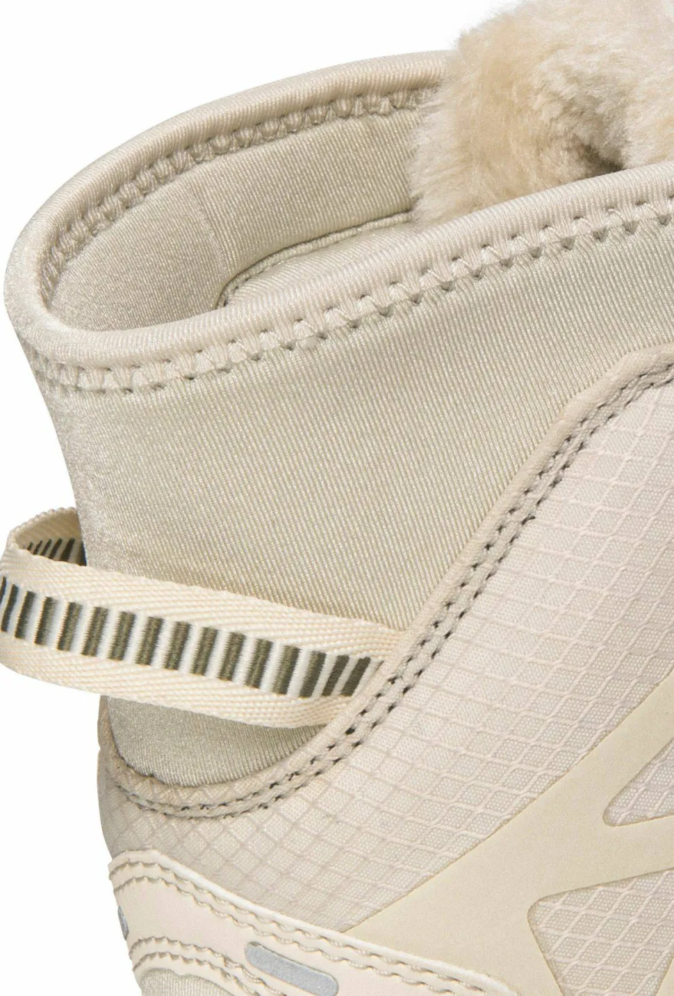 Viking Footwear Unisex Constrictor III High Waterproof Boa Cream