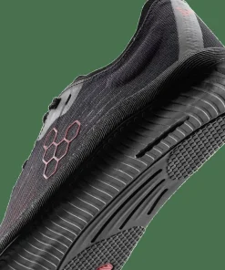 Vivobarefoot Men's Primus Flow Obsidian/Cherry Tomato